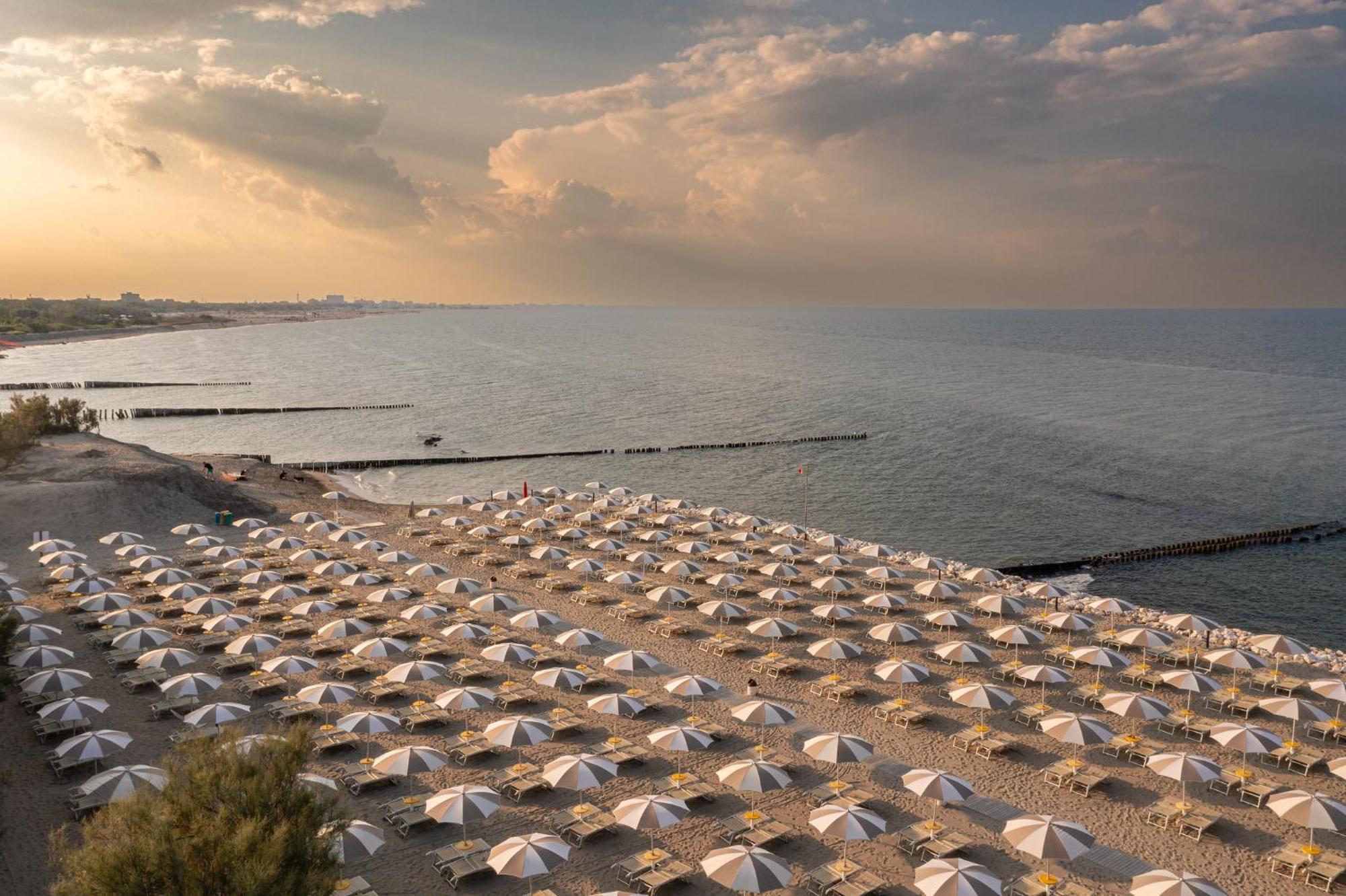 Club Del Sole Spina Family Collection Hotel Lido di Spina Exterior photo